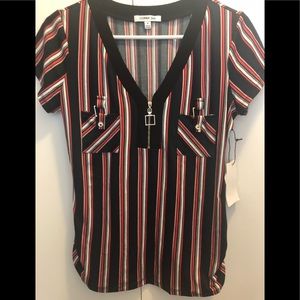 Top with side stretch